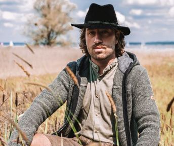 Liebling Alex L, € 399,00 Liebling Alex L, € 399,00