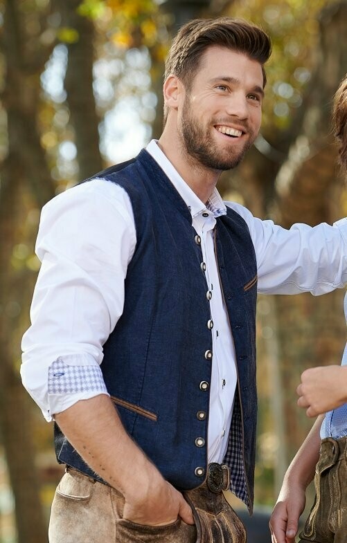 Oliver € 99,00 Oliver € 99,00