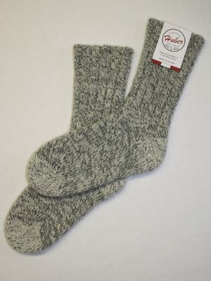 Schafwolle Socken € 22,00 Schafwolle Socken € 22,00
