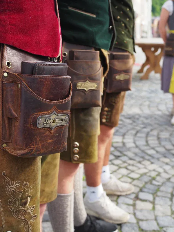 Halter und Kette € 79,00