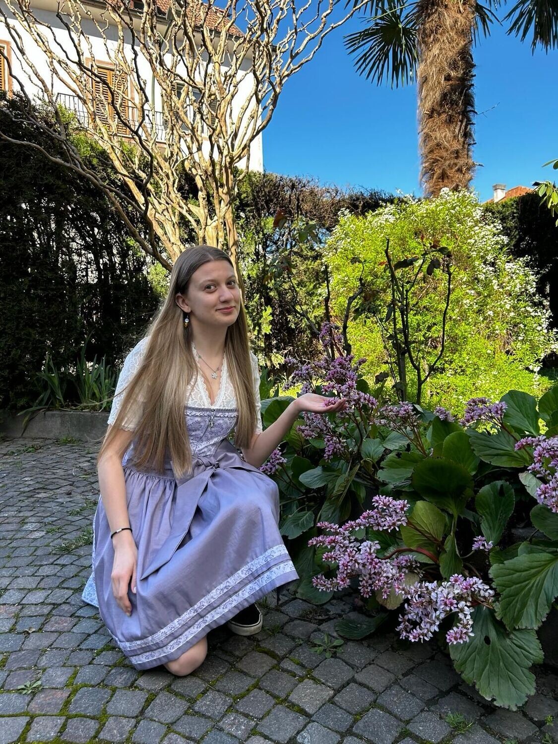 Dirndl Violetta 34,38 € 99,00