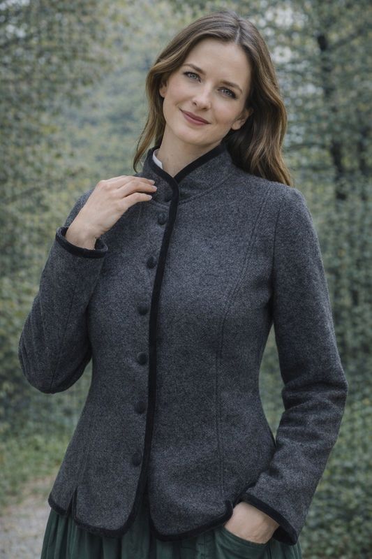 Lana cotta short  € 299,00