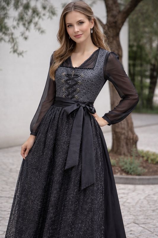 Dirndl Nerina long € 299,00
