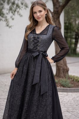 Dirndl Nerina long € 299,00