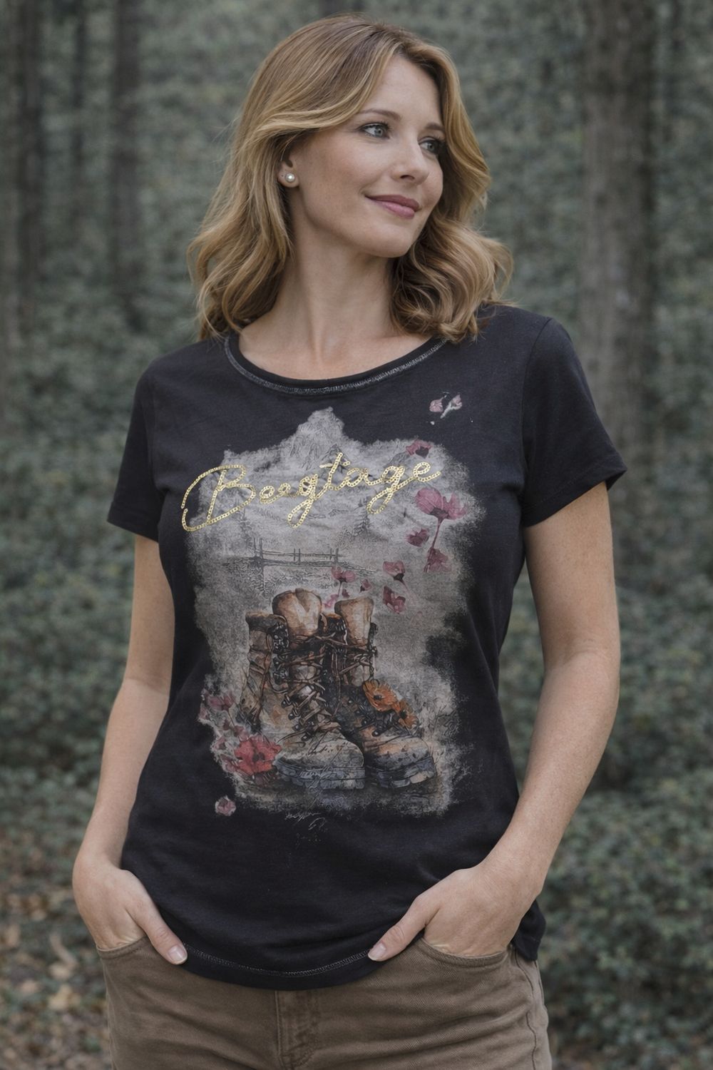 Fayetta t-shirt black € 45,00