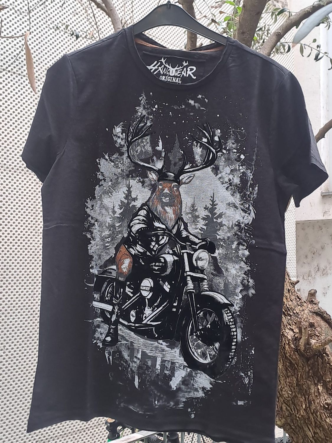 Gustav black  3xl € 45,00