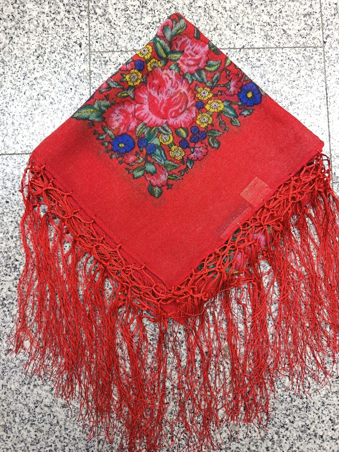 Foulard wool frange € 49,90