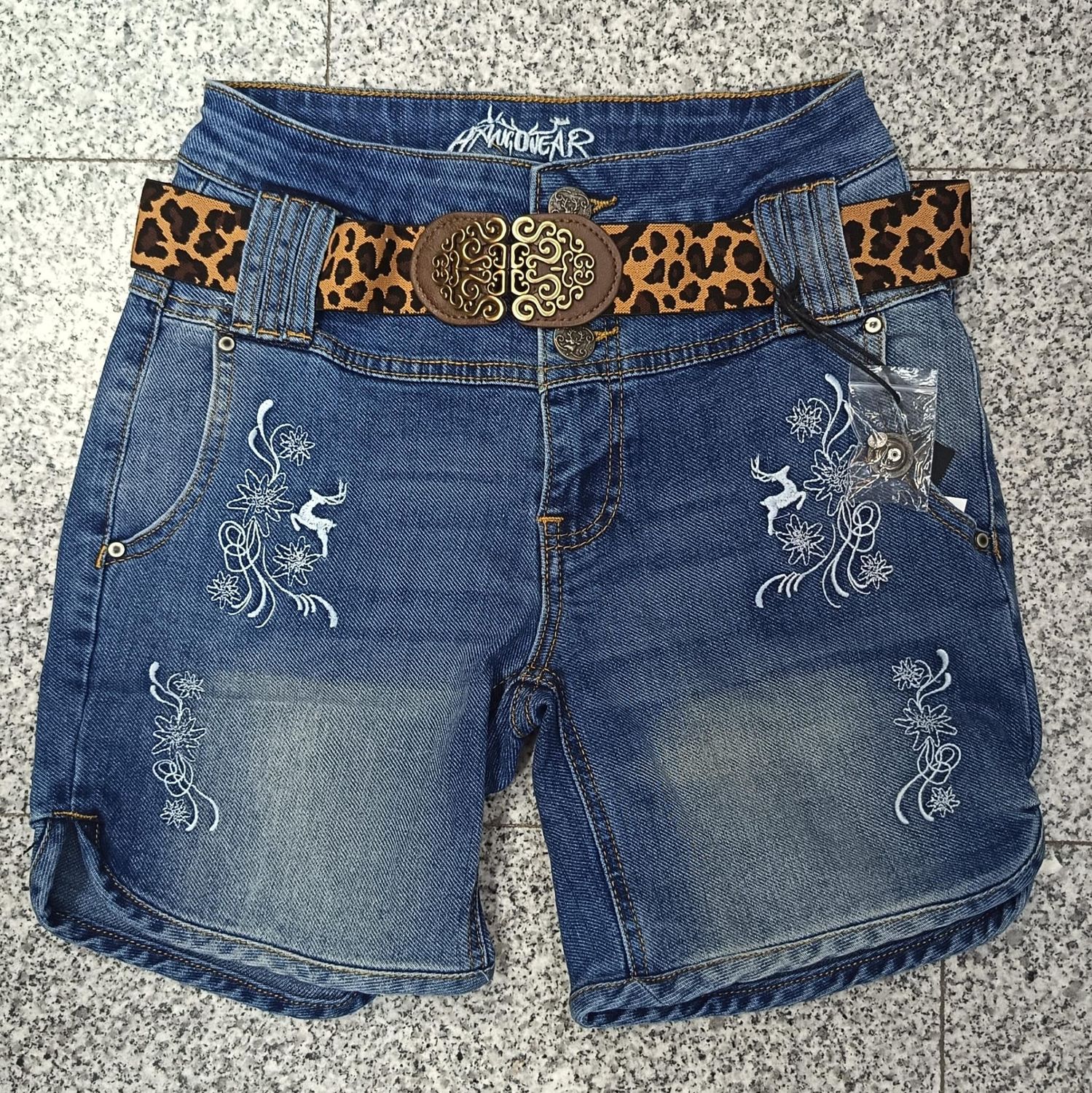 Jeans Dorothea short  € 99,00