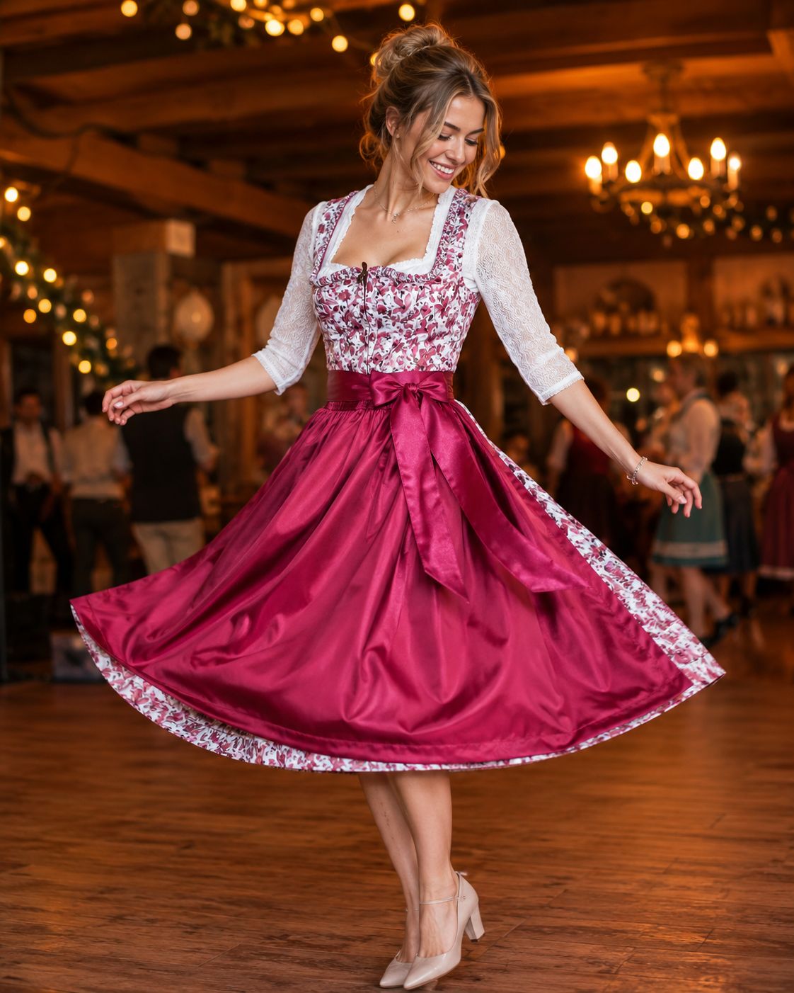 Dirndl Tina pink € 199,00 Dirndl Tina pink € 199,00
