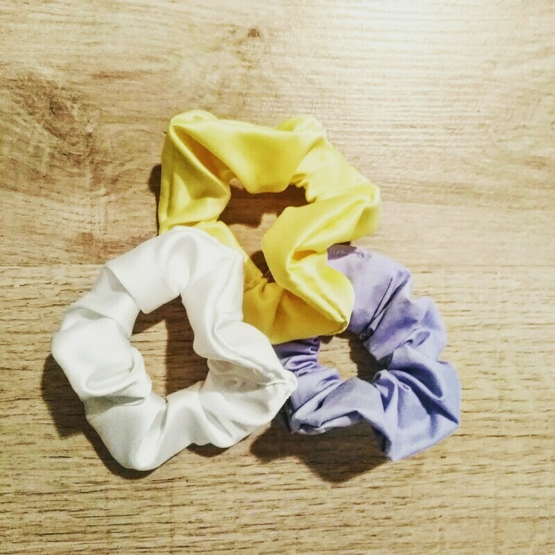 Pastel scrunchie set