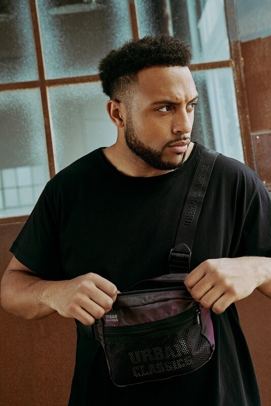 Urban Classics Chest Bag - Redwine