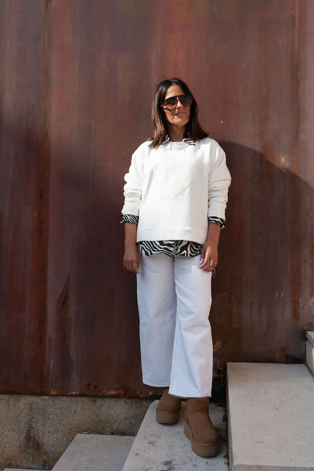 SUDADERA CORAZÓN STRASS