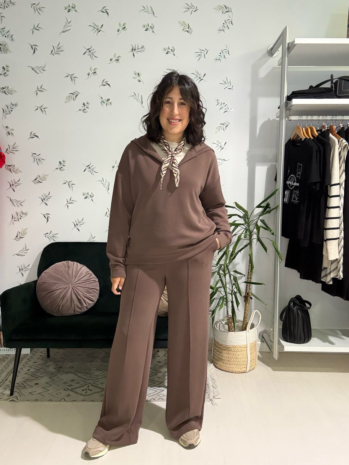 SUDADERA OLIVIA MARRÓN