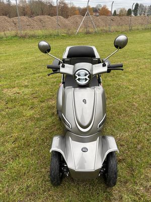 qmove 4 Rad Elektro Senioren mobil BN027