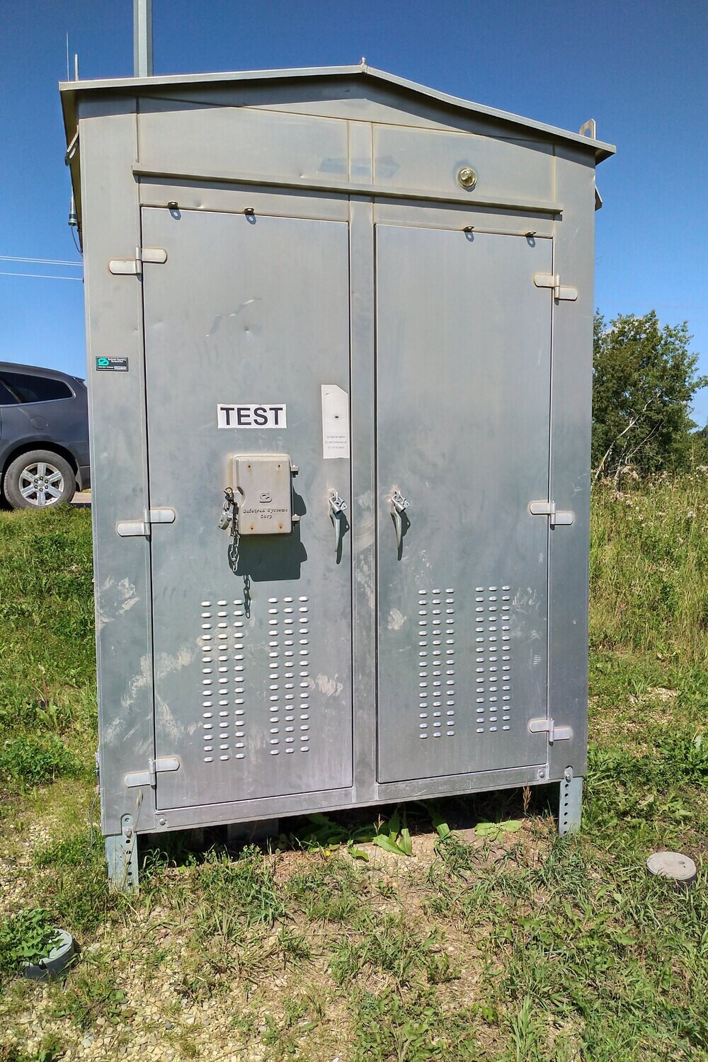 S Scale Siemens/Safetran 6&#39; x 6&#39; Instrument Shed
