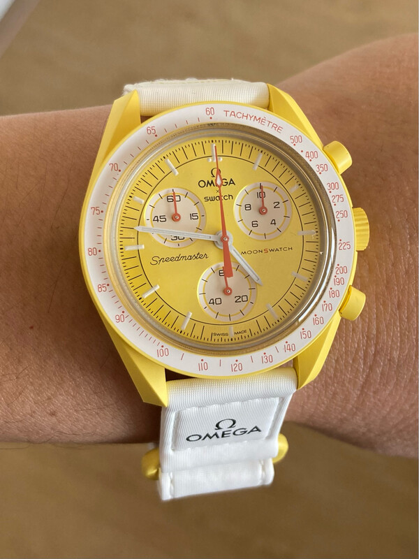 SWATCH - OMEGA BIOCERAMIC MOONSWATCH