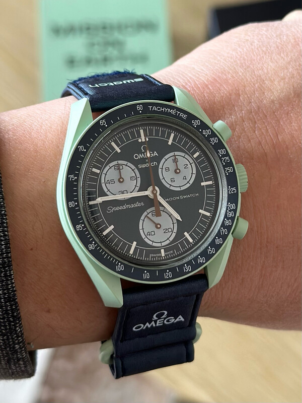 SWATCH - OMEGA BIOCERAMIC MOONSWATCH