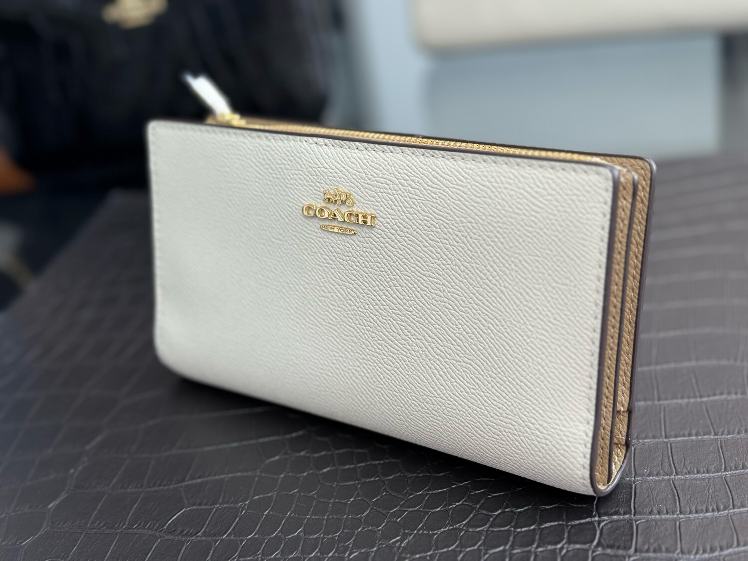 BILLETERA COACH SLIM ZIP MUJER