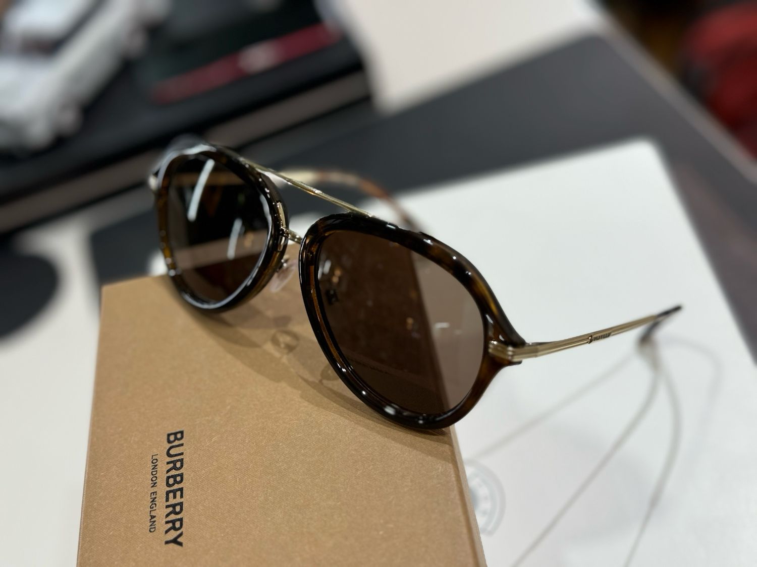 GAFAS BURBERRY AVIATOR