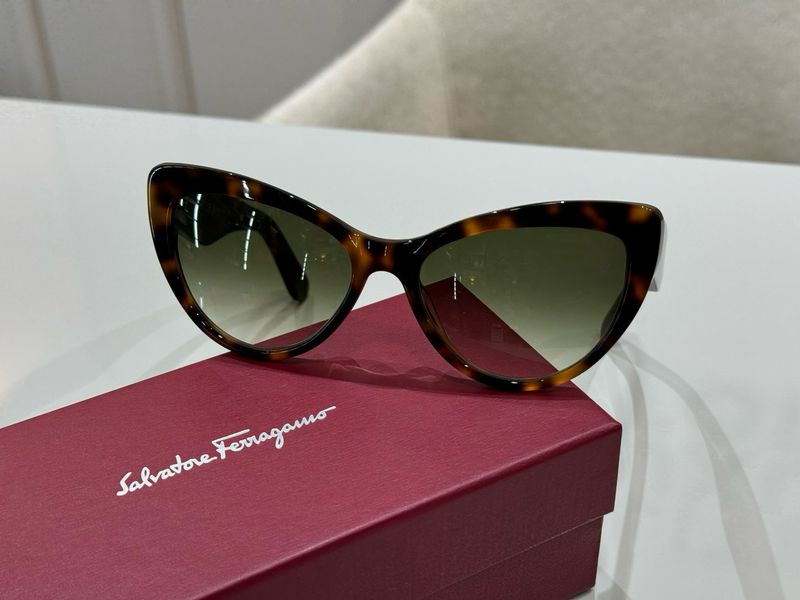 GAFAS FERRAGAMO CAT EYE