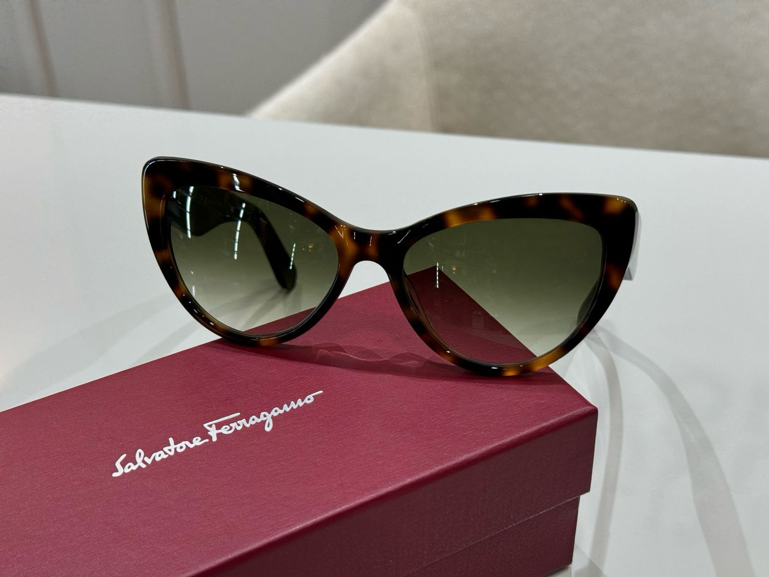 GAFAS FERRAGAMO CAT EYE
