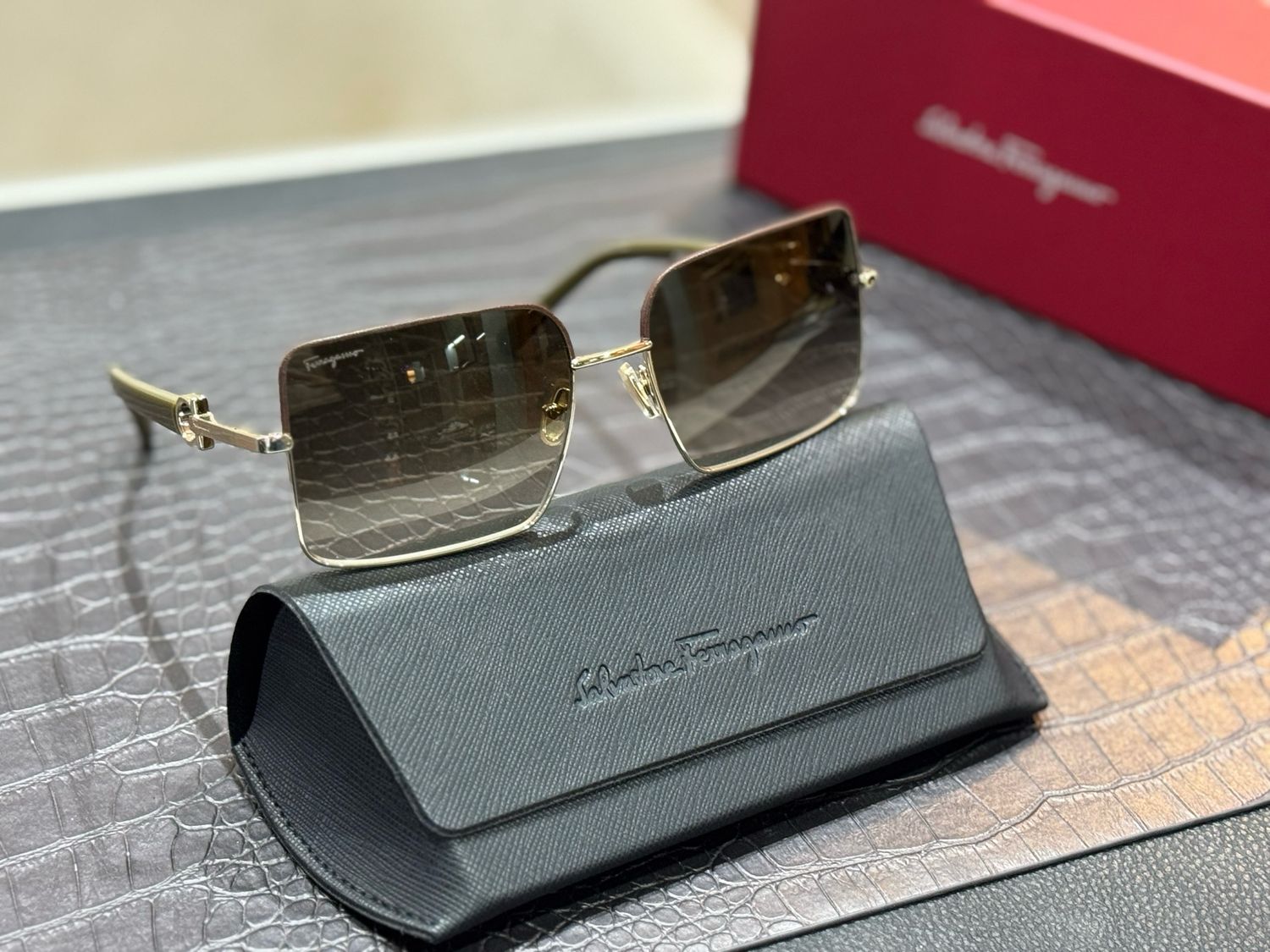 GAFAS FERRAGAMO SQUARE