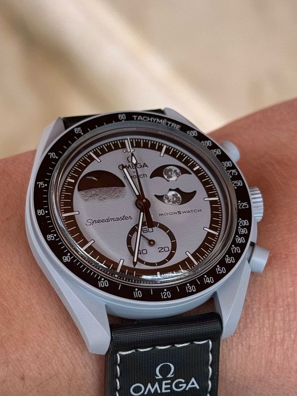 SWATCH - OMEGA BIOCERAMIC MOONSWATCH