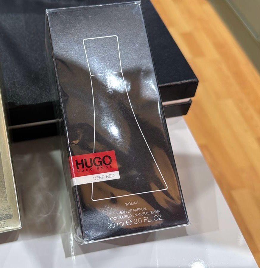 PERFUME HUGO BOSS DEEP RED