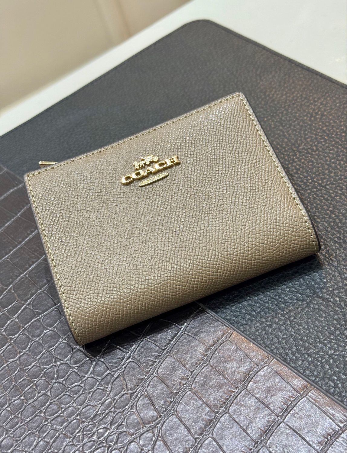 COACH BIFOLD WALLET