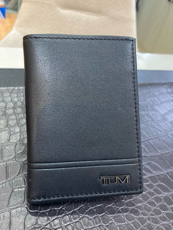 TARJETERO TUMI BLACK