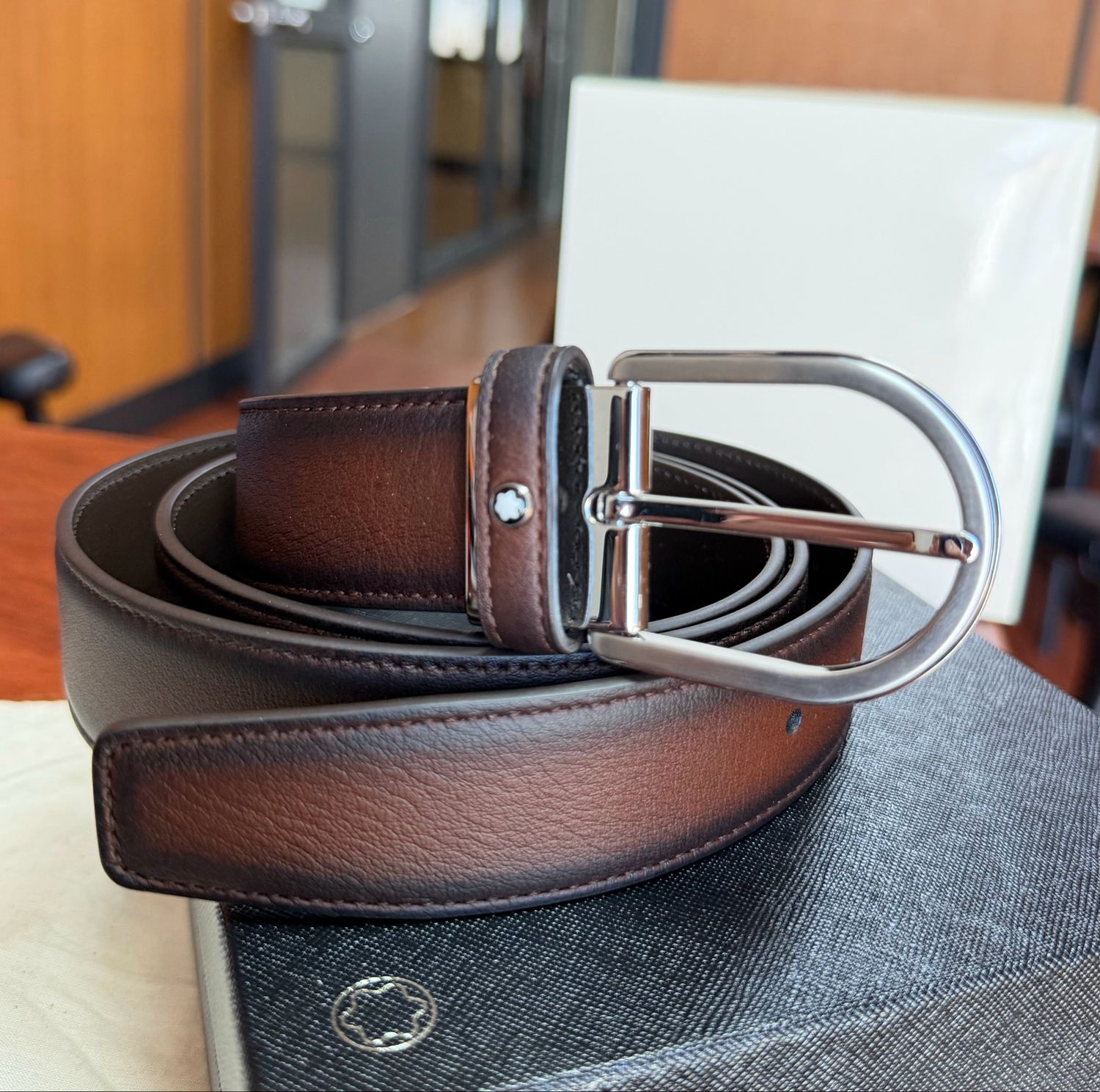 CINTURÓN MONTBLANC - LEATHER SFUMATO REVERSIBLE