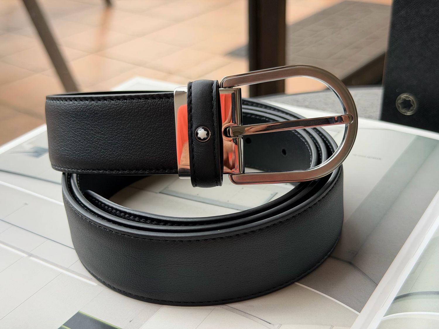 CINTURÓN MONTBLANC - LEATHER SFUMATO REVERSIBLE
