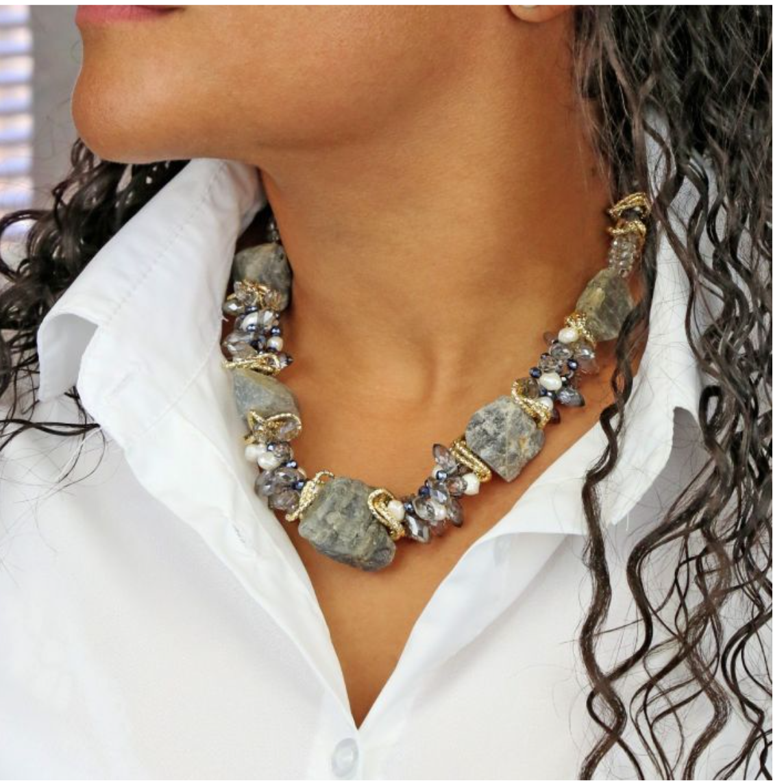 Quartz Short Classic Bold Stone Necklace