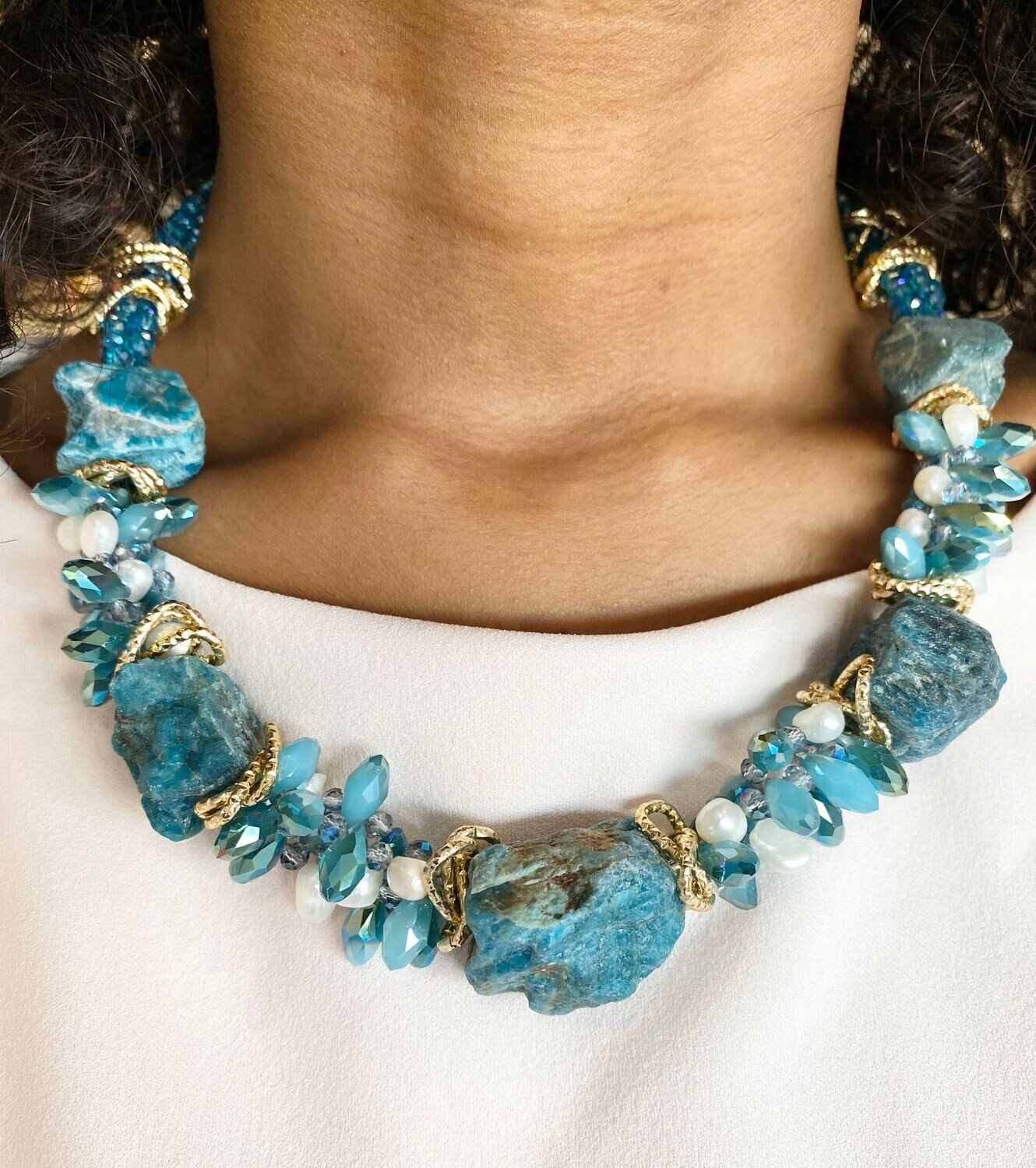 Quartz Short Classic Bold Stone Necklace