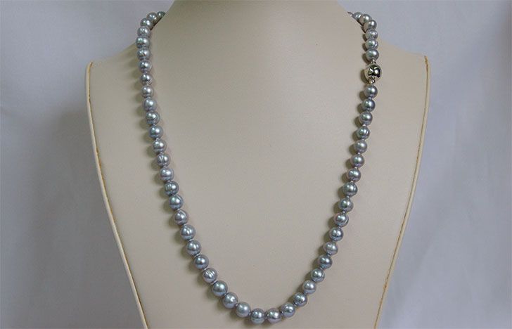 Silver grey pearl with magnetic clasp