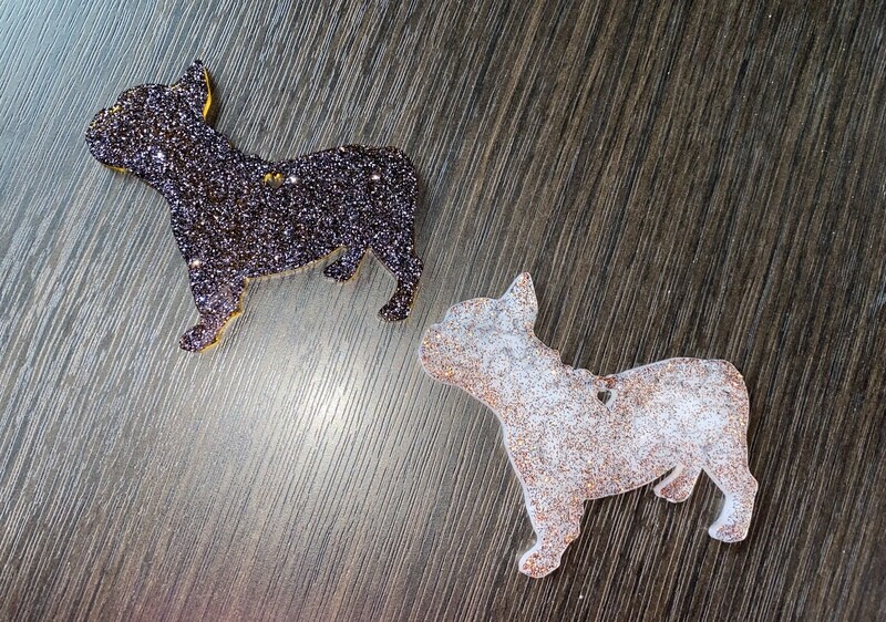 Frenchie Keychains can make in all different colors!!