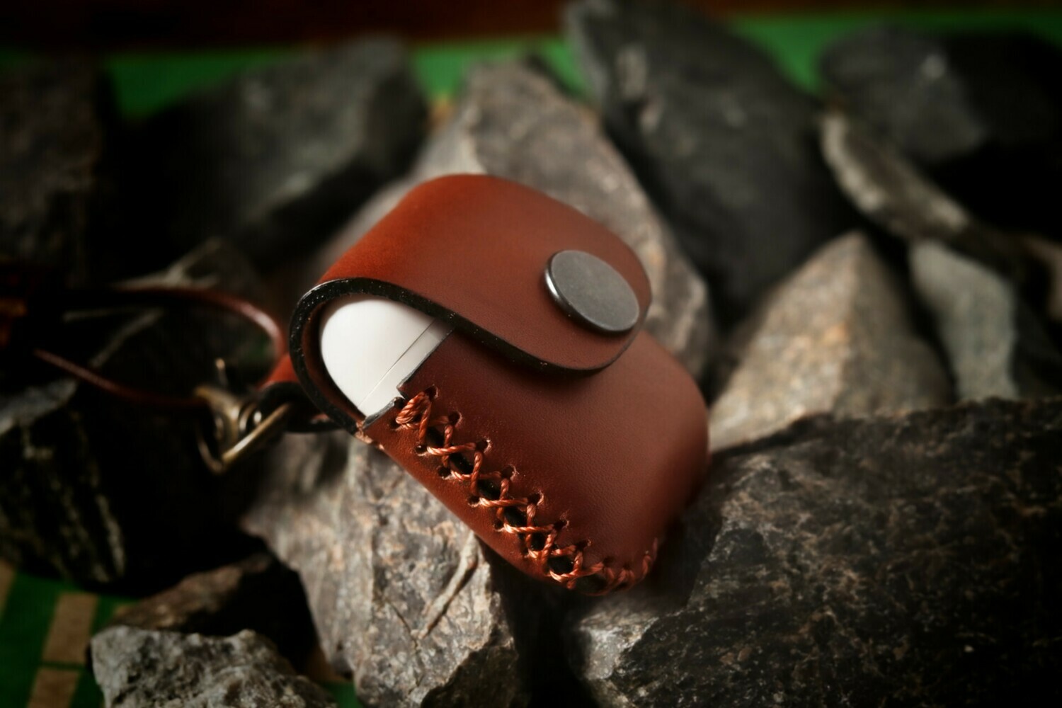 Leather earpod case "Valerija"
