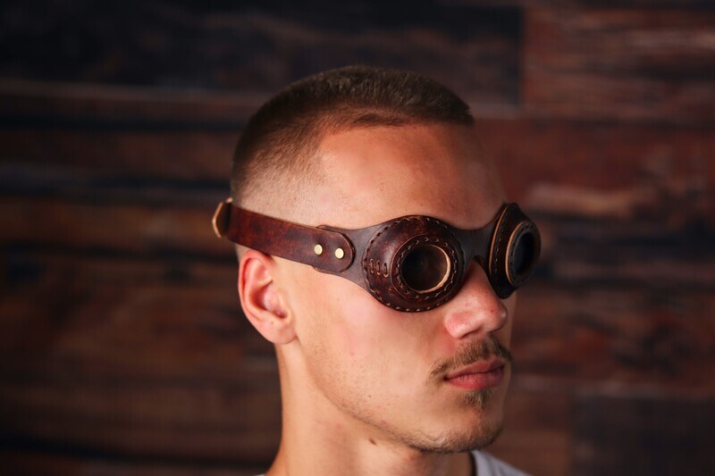 Leater googles &quot;Milivoje&quot;