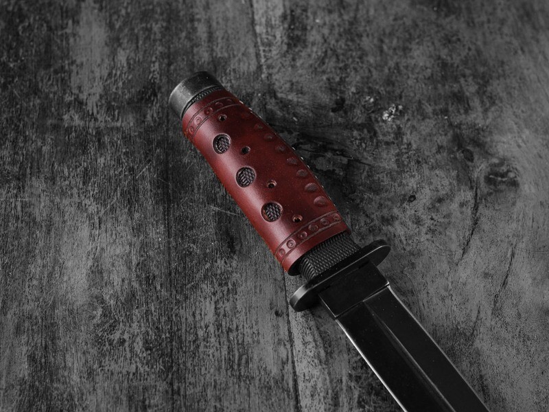 leather knife handle