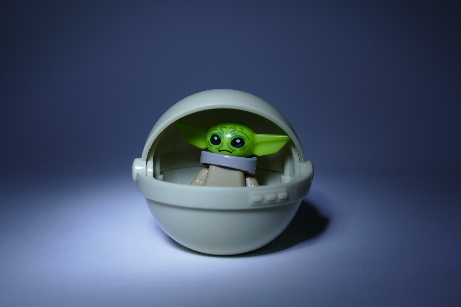Baby Yoda Figur