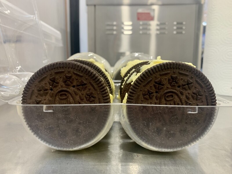 Six Pack Oreo Cookie Sandwich