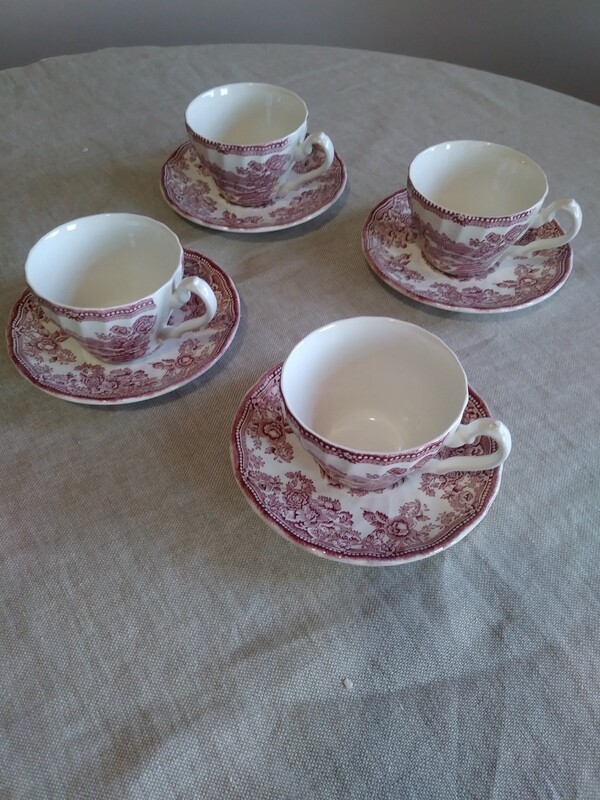 4 Tonquin Myott Red Toile Cup and Saucer