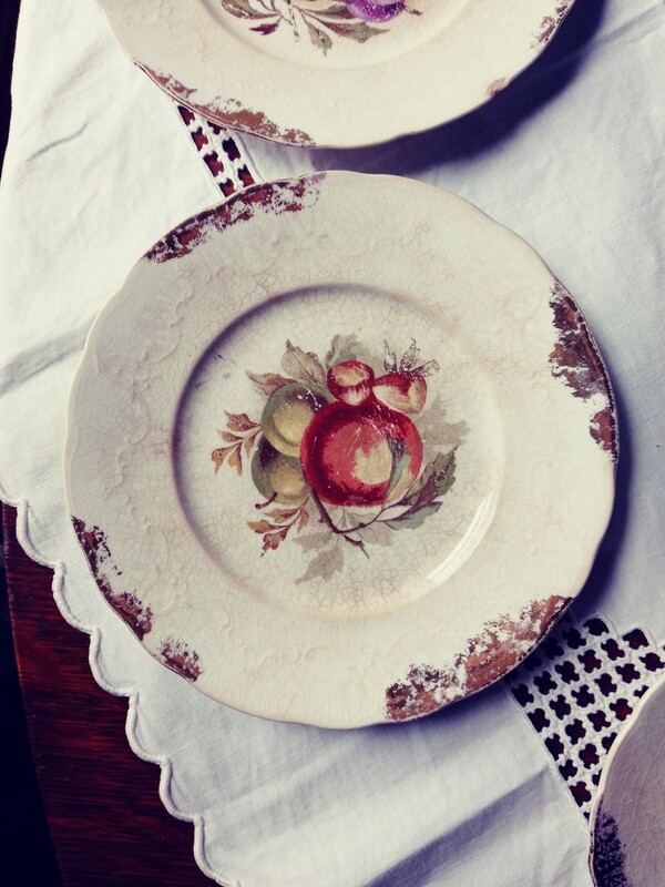 6 Vintage Decorative Fruit Plate Collection