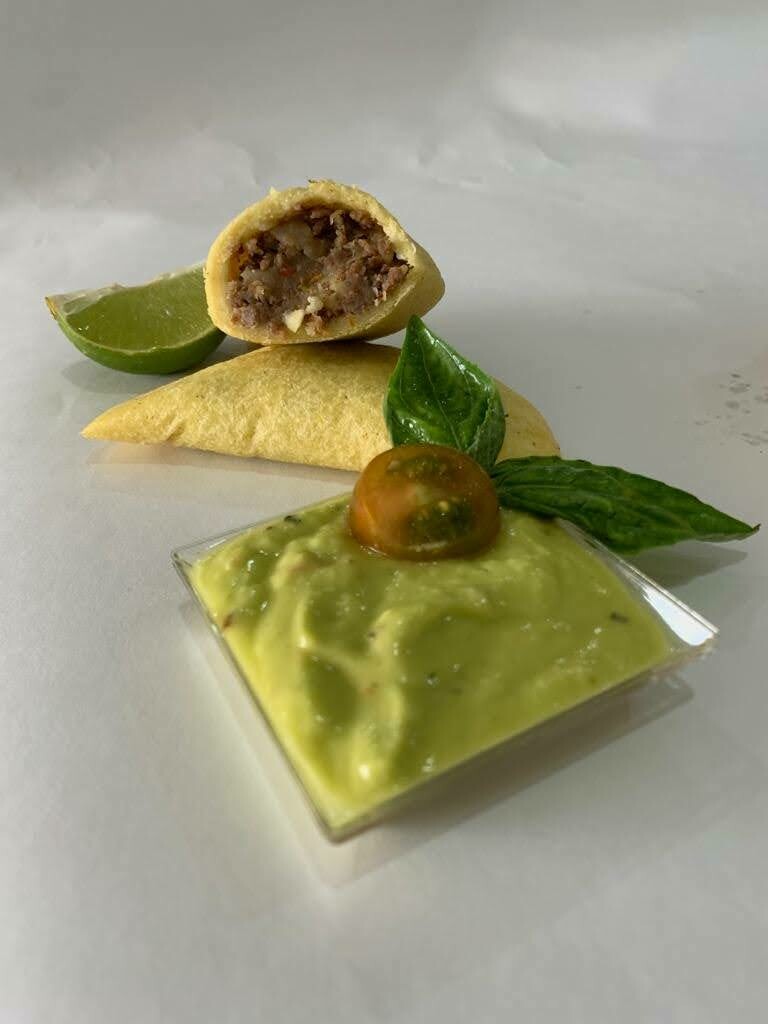 Empanadas de Maiz (Listas para comer!)- Bandeja X 6 unidades