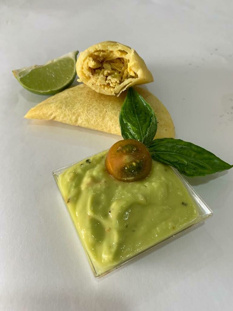 Empanadas de Maiz (Listas para comer!)- Bandeja X 6 unidades