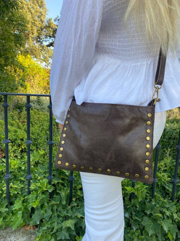 Bolso Tachuelas