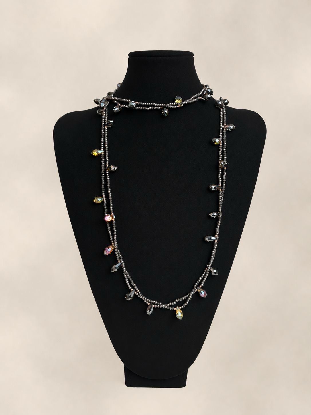 Collar Lágrima Gris