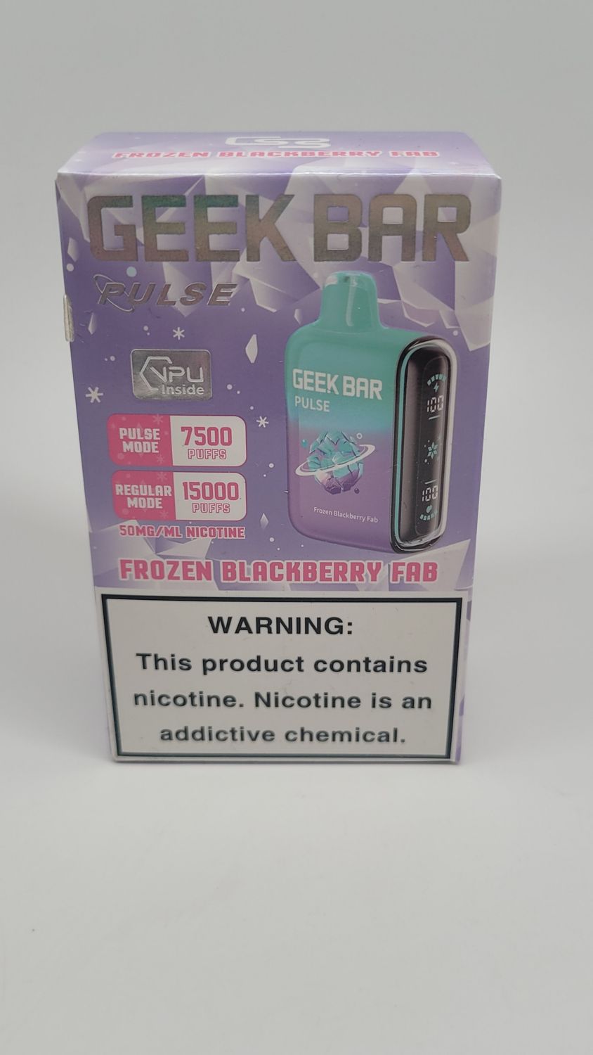 Geek Bar Pulse Frozen Blackberry Fab