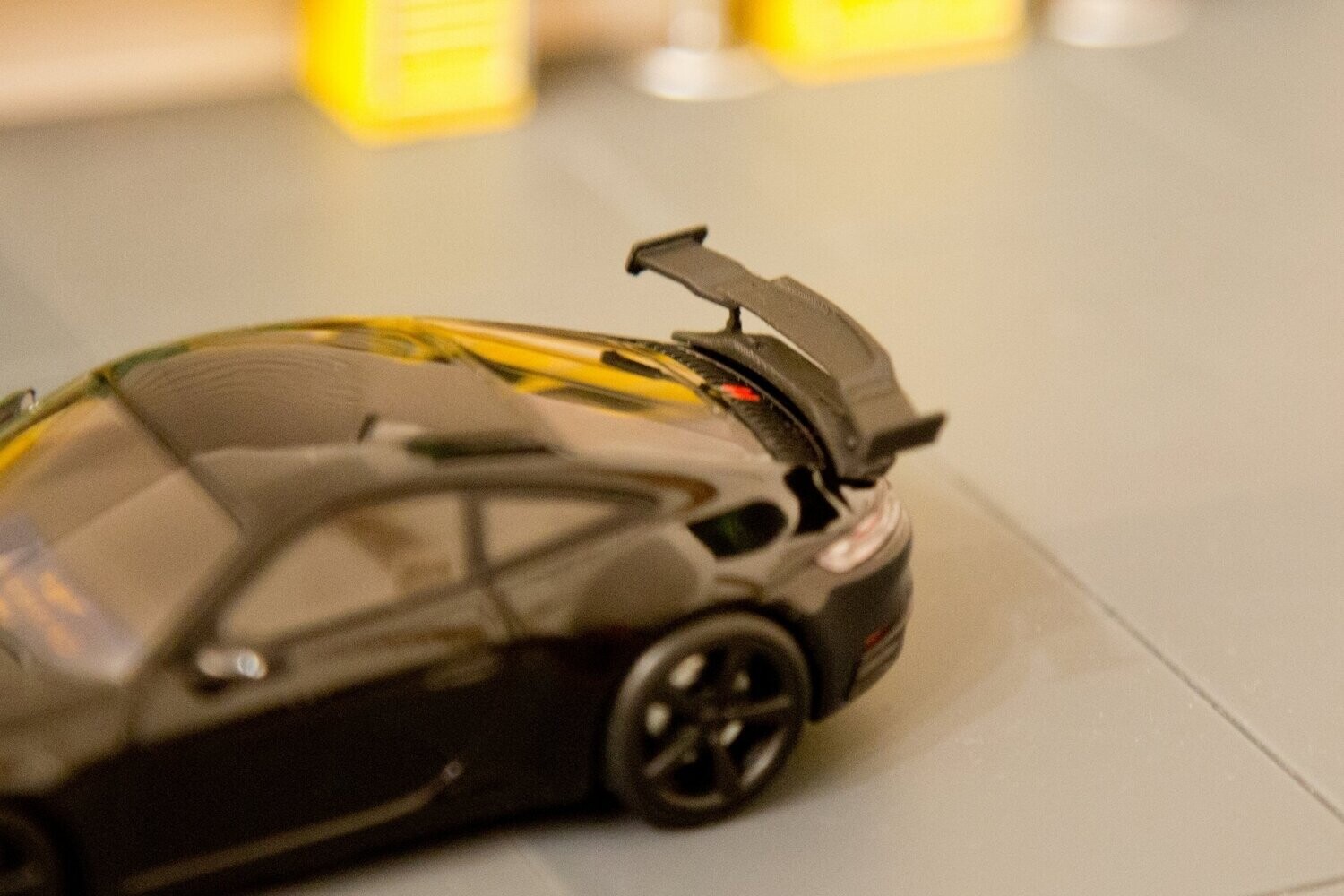 Heckspoiler für D1 - Black Python