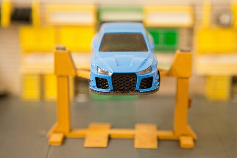 Front - D1 durchgängiger Kühlergrill
